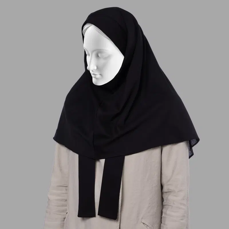 7bb8cda7-e3a2-45bb-bfda-5a407a4a61f5 مقنعه کرواتی - Image 1